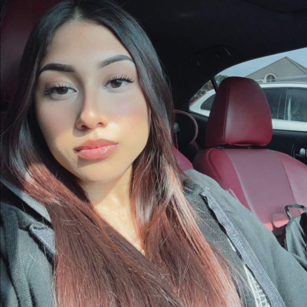 Meet your Posher, Ashley